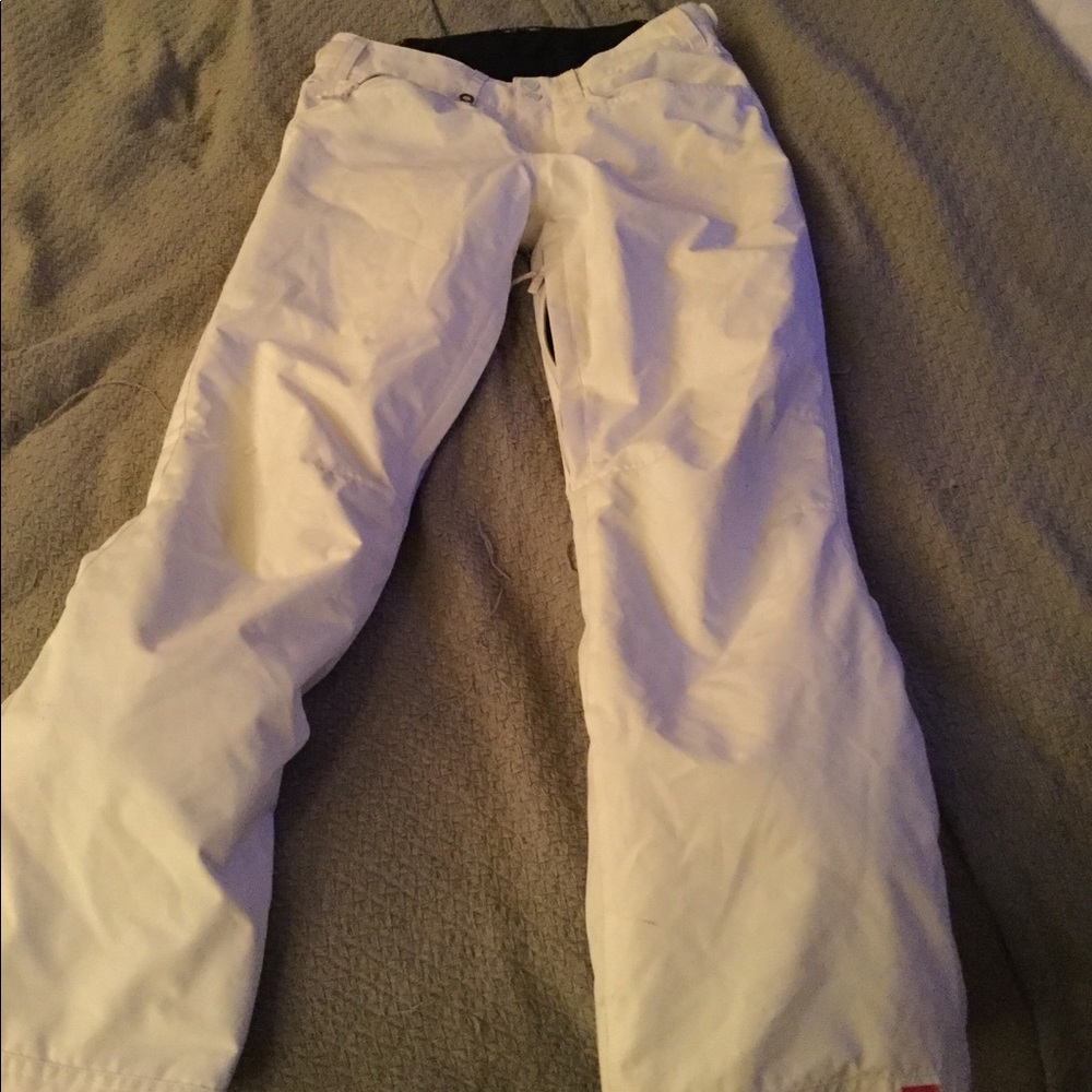 Women’s roxy snow pants size medium